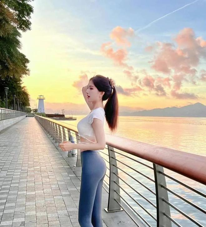自信爆棚！展现完美身材你会为自己自豪而骄傲！(图3)