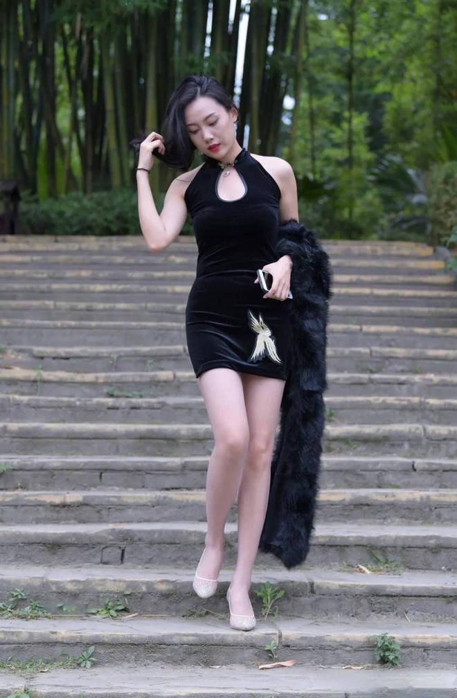 顶级成熟贵妇！风韵犹存太顶了(图1)