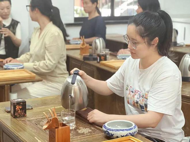 “金”夜六点半喊你动起来啦！技能提升还是瘦身塑形任你挑选！(图4)