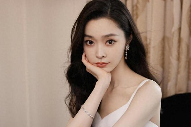 宋轶到底有多美？宋轶的腰夺命的刀！的臀夺人的魂(图1)