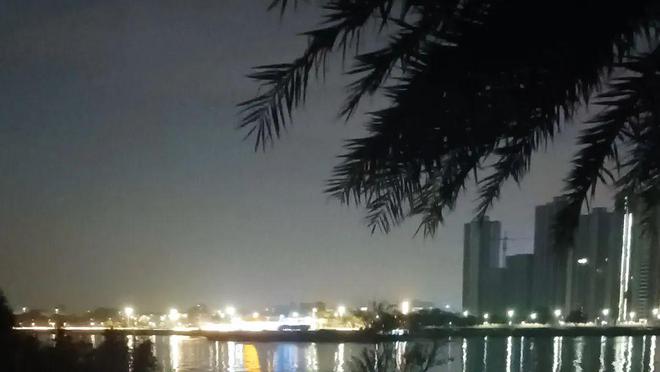 发现一个残酷的现象：在穷的家庭里需要教育的从来不是孩子而是父母(图2)