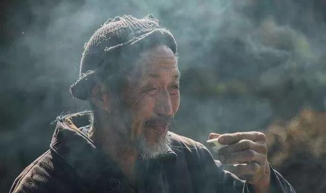能活到90岁的老人大部分都是在60岁时戒掉了这5件事！(图5)