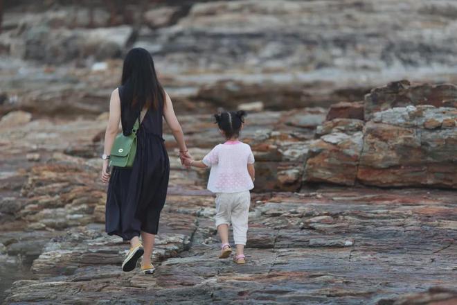 杨绛：女人对一个男人越来越好越来越热情、包容、顺从那么这个男人会变成全天下最不珍惜你的那个人(图4)