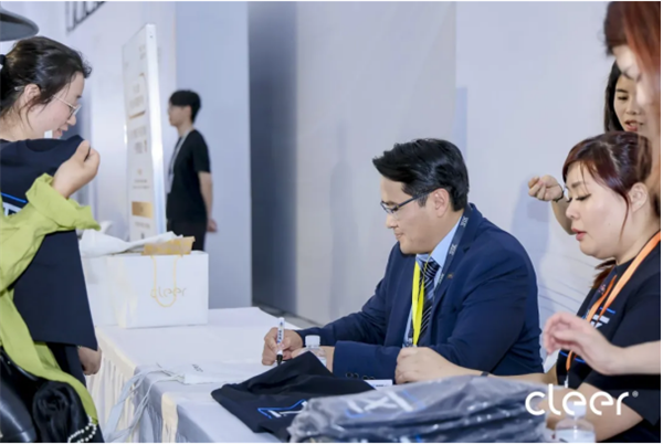 戴上CleerAI听新世界Cleer双旗舰新品ARC5音弧ip星弧全球首发！(图43)