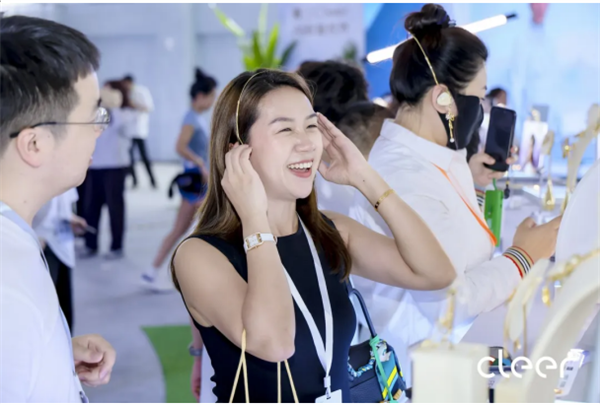 戴上CleerAI听新世界Cleer双旗舰新品ARC5音弧ip星弧全球首发！(图45)