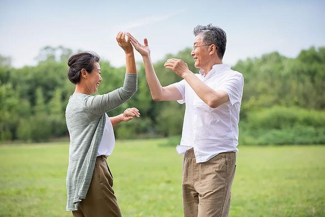 老人休闲要“认真”起来(图1)