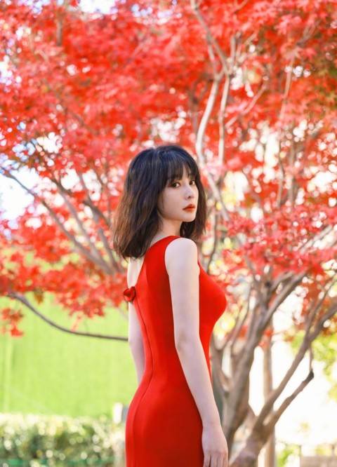 柳岩黑色瑜伽服优雅现身40+岁身材惹眼依旧(图17)