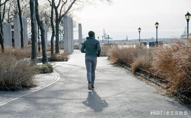 早起跑步就是健康自律？这样跑不如“多睡一会”！(图4)