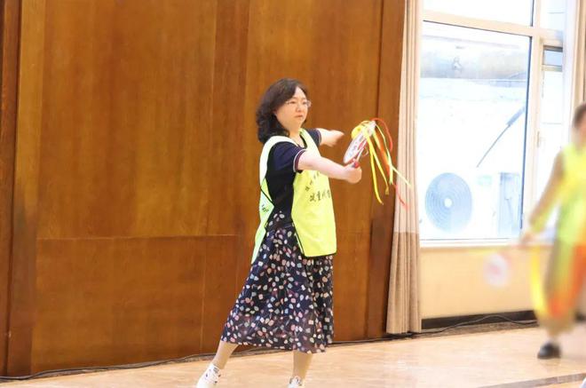感知山东德州市第七人民医院减重训练营柔力球开练(图2)