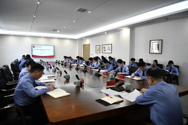乐清市检察院召开青年干警座谈会暨机关效能建设青年理论学习小组交流会(图1)