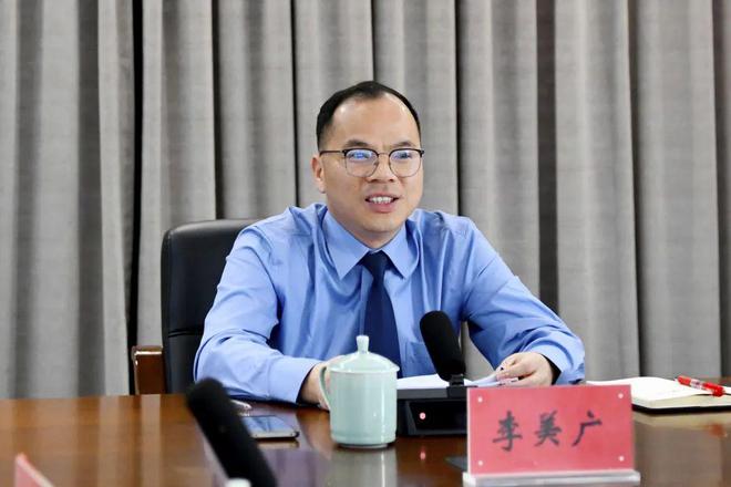 乐清市检察院召开青年干警座谈会暨机关效能建设青年理论学习小组交流会(图5)
