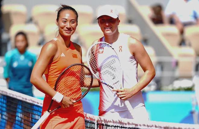 2-0！郑钦文争冠反转决战萨巴伦卡将冲击4大纪录(图3)