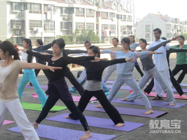 常见的瑜伽动作分享瑜伽体式(图1)