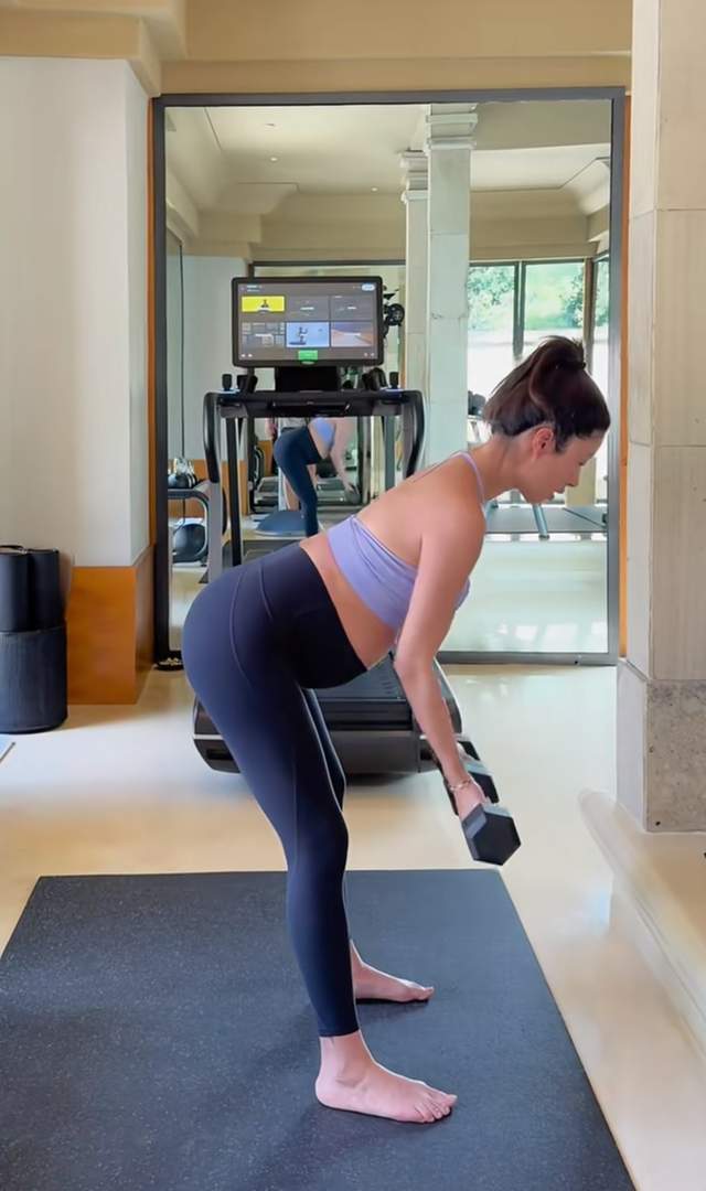 32岁杨采钰官宣生娃！晒大肚照孕期坚持运动意外曝光与老公新房(图4)