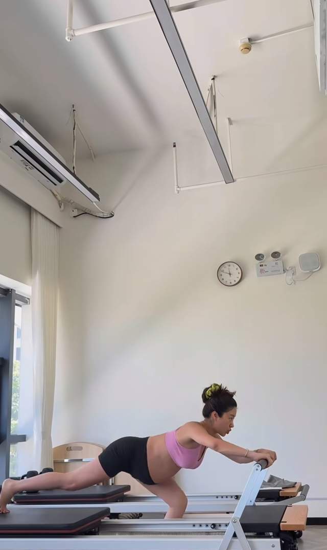 32岁杨采钰官宣生娃！晒大肚照孕期坚持运动意外曝光与老公新房(图3)