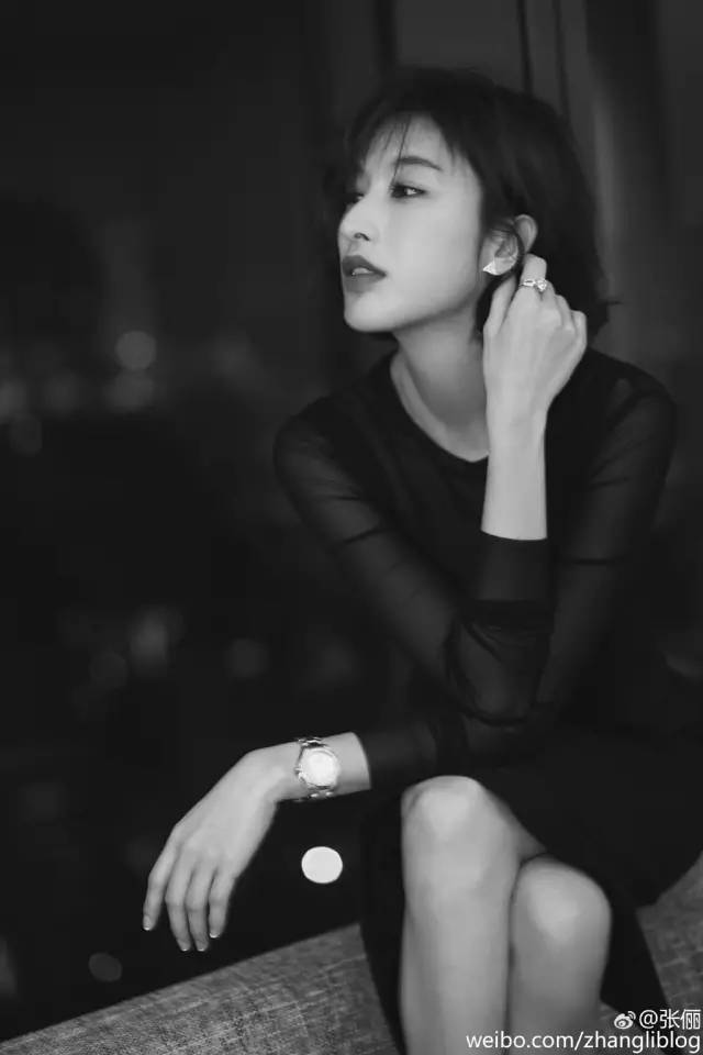 被骂最丑校花撞脸吴佩慈被男友劈腿的她如今变身蔬菜美少女！(图15)