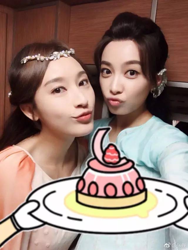 被骂最丑校花撞脸吴佩慈被男友劈腿的她如今变身蔬菜美少女！(图17)