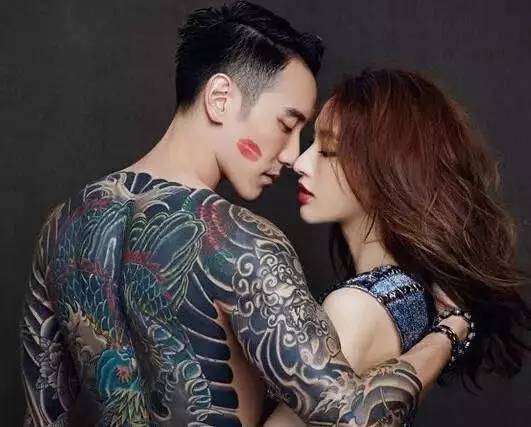 被骂最丑校花撞脸吴佩慈被男友劈腿的她如今变身蔬菜美少女！(图19)