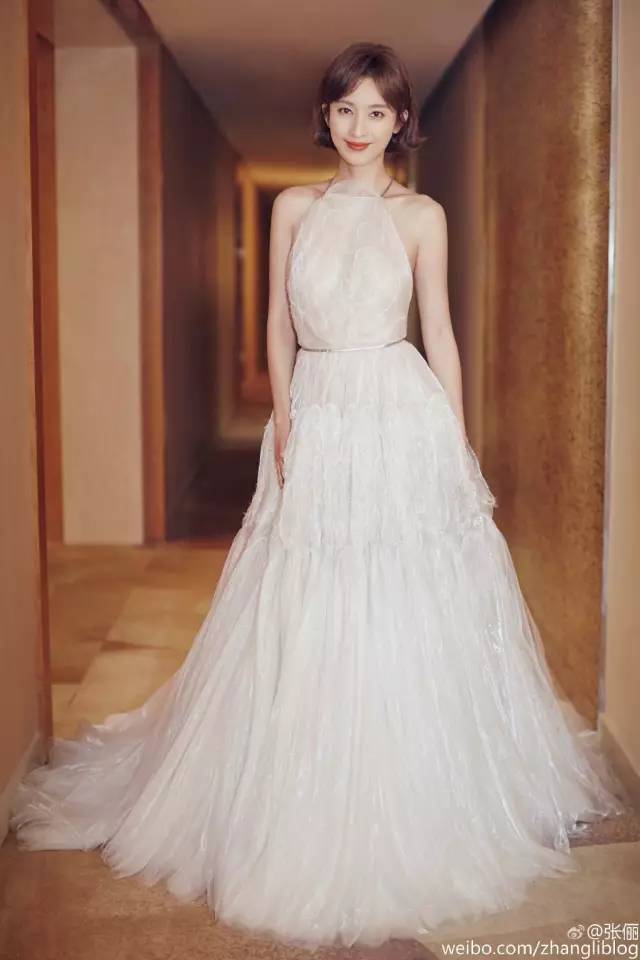 被骂最丑校花撞脸吴佩慈被男友劈腿的她如今变身蔬菜美少女！(图27)