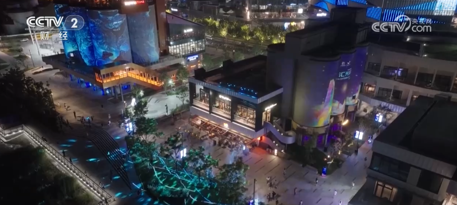 “赛事+”“情绪价值”“品质化”……消费向新而行提质、焕新亮点持续显现(图1)