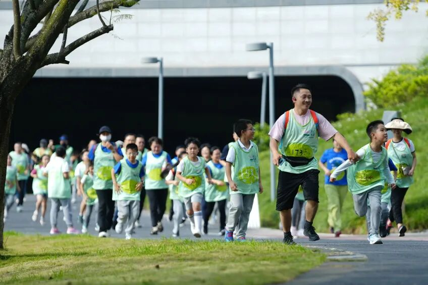 排解“情绪毒素”以体育促身心健康——专家热议教育部要求全面落实“体育每天2小时”(图4)