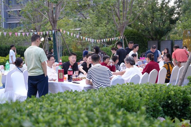 【2025】绿城春月锦庐售楼处电线小时电话➢济南房天下(图2)