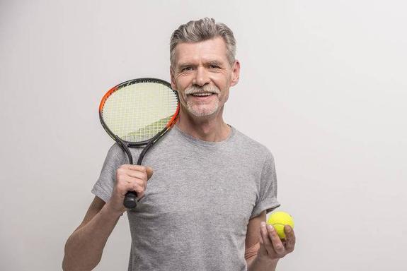 瑜伽动作怎么选？老年适用的改良体式(图7)