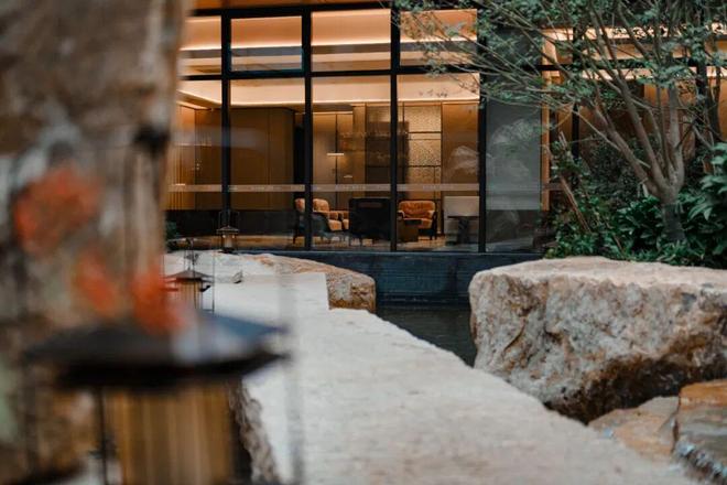 实景盛启!宏星・滨江上院隐翠会所启幕滨江宜居生活引爆豪宅热潮(图12)