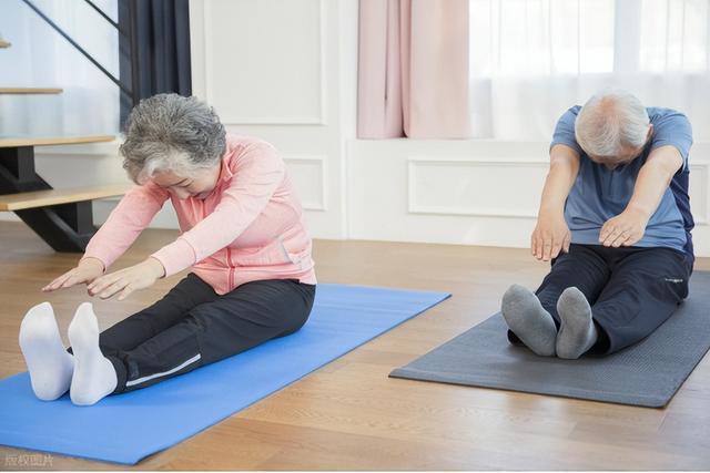 高血压还在做俯卧撑？医生怒斥：血压高再做这3类运动或有危险(图6)