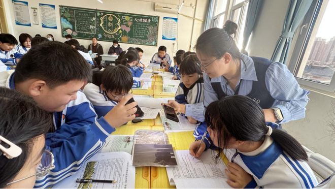 一线“把脉”助推教师专业跃升(图1)