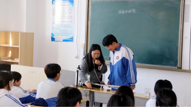 一线“把脉”助推教师专业跃升(图2)