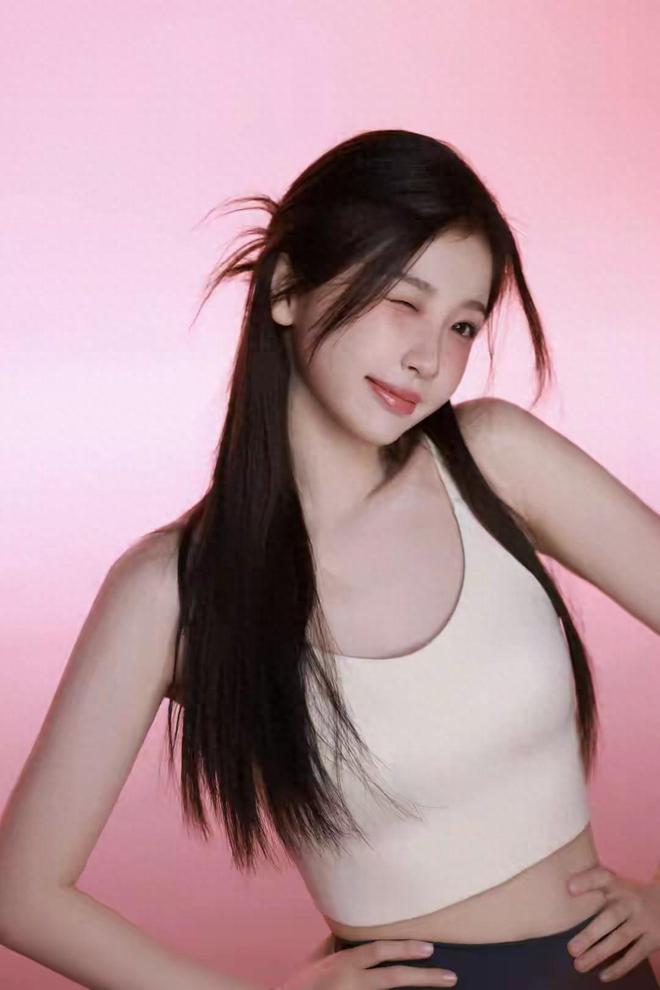 虞书欣练瑜伽没人夸她瘦却火了这事儿挺有意思(图1)