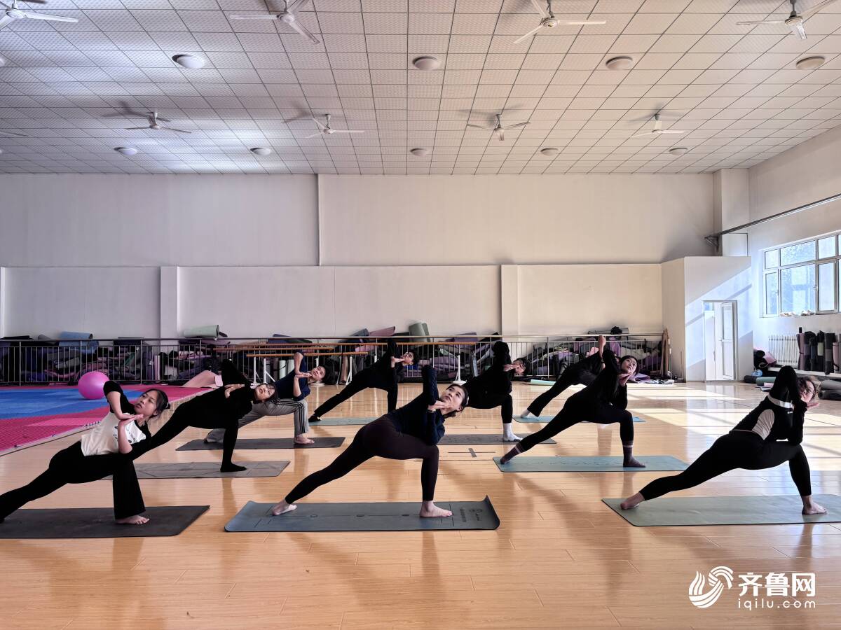 济南大学体育学院：用运动点亮学生健康心理(图2)