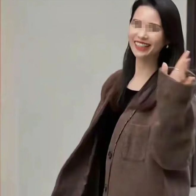 妻子曝老公出轨瑜伽老师闺蜜网友看完原配和闺蜜照对比感叹：真差远了！(图6)