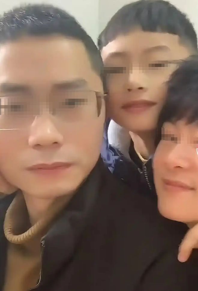 妻子曝老公出轨瑜伽老师闺蜜网友看完原配和闺蜜照对比感叹：真差远了！(图11)