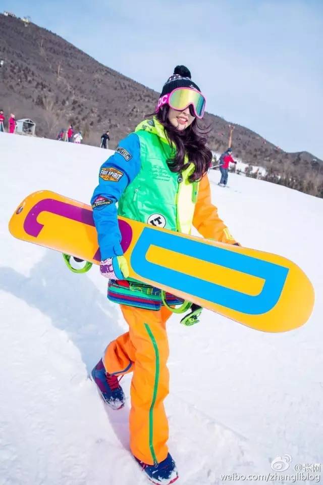 被骂最丑校花撞脸吴佩慈被男友劈腿的她如今变身蔬菜美少女！(图6)