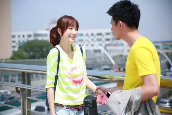 被骂最丑校花撞脸吴佩慈被男友劈腿的她如今变身蔬菜美少女！(图12)