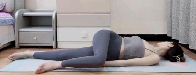 春节大鱼大肉消化不了？三个瑜伽体式快速助消化改善便秘(图5)