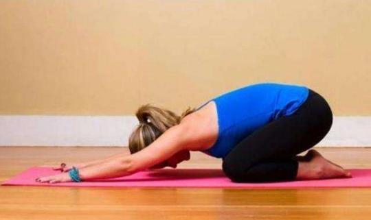 瑜伽“休息术”45分钟胜过睡眠3小时推荐4个体式睡前做(图10)